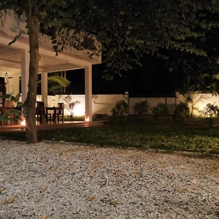 Sounds Of Nature Mini Hotel 미리사 외부 사진